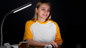 Sandra Orlow: The Teen Model Who Captivated the Internet