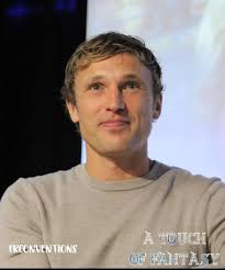 William Moseley in a French convention last weekend. : r/Narnia
