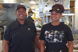 Jun 11, 2021 · california governor gavin newsom announced friday that taco bell will be giving away free tacos to residents who are vaccinated. Top 10 Clarksville Stories Of 2020 From Heroism At Taco Bell To Covid Shutdowns Clarksvillenow Com