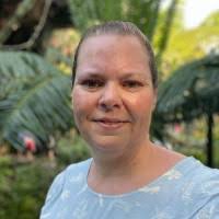 100+ "Joni Joni" profiles