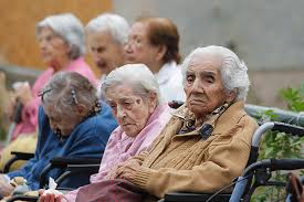 Resultat d'imatges de maltrato ancianos