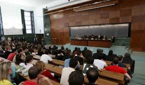 Se negli anni passati era possibile conoscere il nome dei commissari esterni durante la prima settimana di giugno, pare che accadrà lo stesso anche per la maturità 2020. Maturita 2021 Cambia Tutto Maxi Prova Orale E 5 Candidati Al Giorno