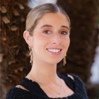 Julie Melcher's Instagram, Twitter & Facebook