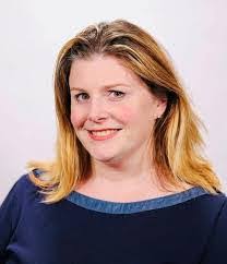 Fionnuala Sinclair's Instagram, Twitter & Facebook