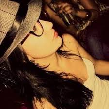 Julia Leal Cabral (@julecabral)