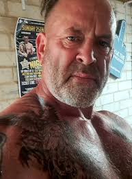 58 still working at it 5 days a week in my shed Harf hour a day never give  up 💪