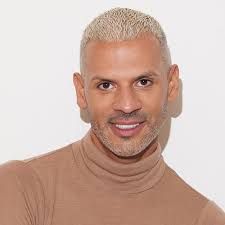 40 Best Celebrity Makeup, Hair and Nail Artists In Hollywood In 2023