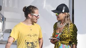 Rita ora soll sich wieder frisch verliebt haben und ihr neuer freund ist nicht gerade unbekannt. Wagen Rita Ora Und Andrew Watt Nun Echt Ein Liebes Comeback Promiflash De