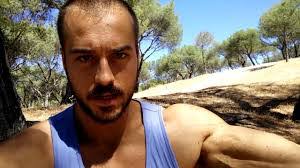 Roberto Boyd's Instagram, Twitter & Facebook