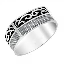 Special Pena Silver Band Ring