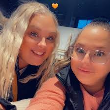 Tonya Gould's Instagram, Twitter & Facebook