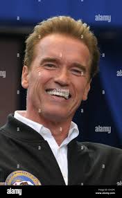 Arnold schwarzenegger governor hi-res stock photography and images