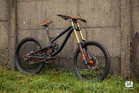 Polygon collosus dh9 dual suspension downhill mountain bike rp, 45.330.000. Polygon Collosus Dh9 Black Bretzelprod S Bike Check Vital Mtb