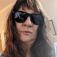 Weenie jazz IS the sound of the Atlanta airport & has been for as long as I  can remember. Whenever I hear weenie jazz somewhere else, it instantly  transports me to concourse