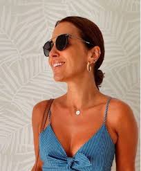 Paula Echevarría luce el vestido de rayas más favorecedor de esta temporada