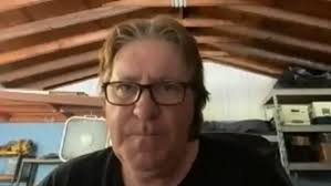 SIMON WRIGHT Says Young RONNIE JAMES DIO Fans Were 'Grateful' For The  Hologram Show