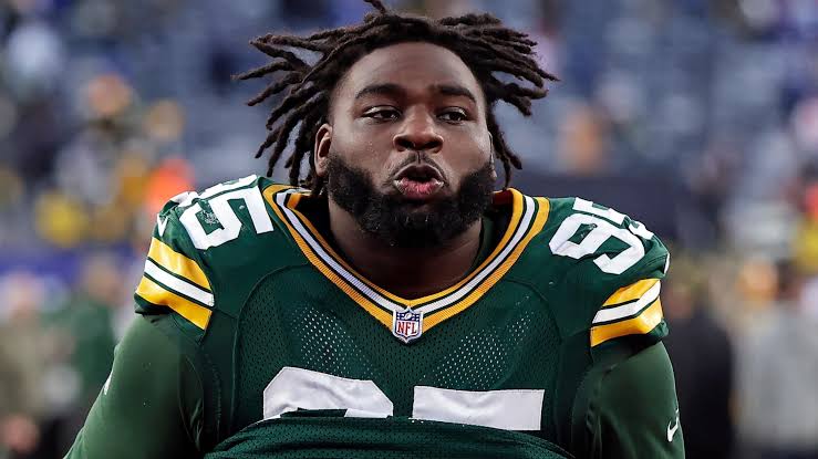 Devonte Wyatt, Packers Agree to Massive New Contract Extension After  Picking Up 5th-Year Option