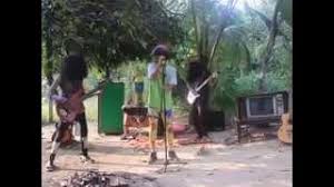 Rio layu di hujung mekar. Chords For Kelembai Band Cover Hatiku Kau Guris Luka Hd