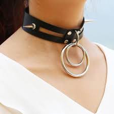 Check spelling or type a new query. Compre Sexy Remache De Cuero Collares Gargantilla Grande De Metal Circulo Esclavo Arnes Bdsm Collar Collar Juguetes Sexuales Para Pareja Adultos Juegos Sexuales A 16 27 Del Homejewelry Es Dhgate Com