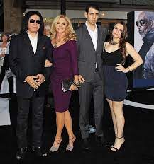 His wife is shannon lee tweed, an actress and former playboy playmate. Pin On Eye Candy