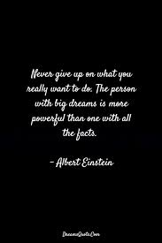 A Winner Is A Dreamer Who Never Gives Up In Hindi 70 Motivational Quotes For Success Never Give Up Giving Up Quotes Never Give Up Quotes Motivational Quotes For Success