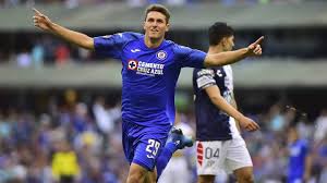 Corner awarded to cruz azul. Mi Loco Amor Cruz Azul
