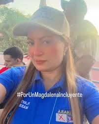 Quiénes somos? ¡Mujeres salvando Mujeres! #AquíCumplimos  #UnidasFuertesySeguras