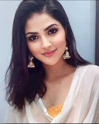 Four-element genasi character with unique abilities