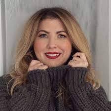 Danielle Lockamy's Instagram, Twitter & Facebook