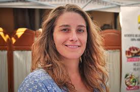 Amelia Heaton's Instagram, Twitter & Facebook