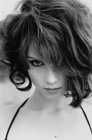 بينما كان الفوتوغرافي الشاب يلتقط صوره، أثناء تطوعه، لم يخطر في باله أن يقيم معرضاً. Ø§Ø¬Ù…Ù„ ØµÙˆØ± Ø¨ÙˆØ±ØªØ±ÙŠÙ‡ Ø§Ø¨ÙŠØ¶ ÙˆØ§Ø³ÙˆØ¯ Ø¨ÙˆØ±ØªØ±ÙŠÙ‡Ø§Øª Ø¨Ù†Ø§Øª Ø¬Ù…ÙŠÙ„Ø© Ù„Ù„ØºØ§ÙŠØ© ØµØ¨Ø§ÙŠØ§ ÙƒÙŠÙˆØª