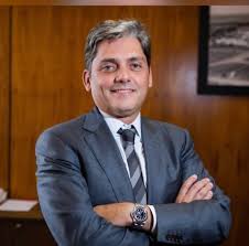 O jornalista comenta a entrevista do secretário de cultura, mário frias, à folha de s. Mario Frias Anda Armado Pela Secretaria Especial Da Cultura