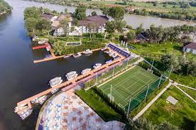 Consulta ofertele de cazare pentru hotel in delta dunarii, cu siguranta vei gasi ceva interesant! Lebada Luxury Resort Spa Crisan Updated 2021 Prices