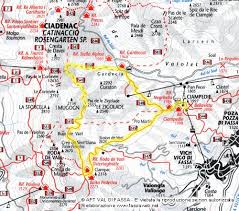 Numerosi sentieri dal paese, attraverso le piccole valli, conducono in quota. Ciampedie Rifugio Roda Di Vael Ostertaghutte Gardecia