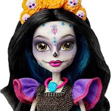 Monster High Doll, Skelita Calaveras Dia De Muertos Collectible with Sugar  Skull Fashion Dolls