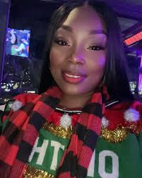 Salon Vanity BRAT HOUSE added a...