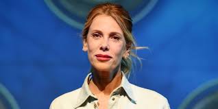 Photogallery of alessia marcuzzi updates weekly. Alessia Marcuzzi La Foto Instagram Fa Parlare Delle Sue Labbra