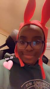 What are the names of the pinned pictures?