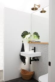 Armaturen Fugen Hinzu Mosaikfliesen Schwarz Schwarze Zubehor Mosaikfliesen Schwarz F Modern Bathroom Design Modern Powder Rooms Trendy Bathroom