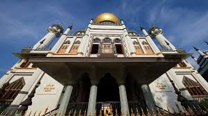 Perayaan ini merupakan perayaan terbesar di dalam islam selain aidilfitri yang disambut pada setiap 1 syawal. Ini Senarai Lokasi Waktu Solat Aidiladha 2019 Berita Mediacorp