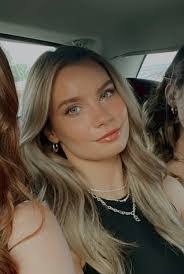 Bridget Tracy's Instagram, Twitter & Facebook