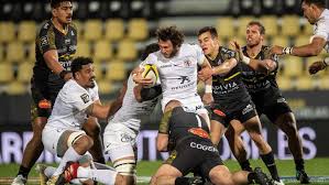 Après avoir été leader de la saison régulière et remporté la coupe d'europe, les toulousains endossaient logiquement le statut de favoris pour soulever le. Direct Rugby Follow With Us The 100 French Final Of The European Cup Between La Rochelle And Toulouse Paudal