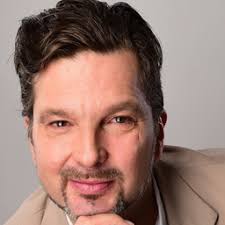 Mitarbeitende von Private ptm-Akademie GmbH