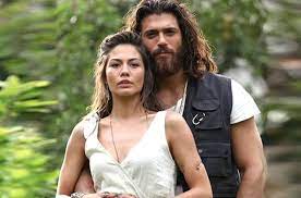 Aynı dizide birlikte rol alan can yaman ve demet özdemir samimi bir şekilde eğlenirken yakalandı. Demet Ozdemir Can Yaman Sevgili Mi Haberleri Guncel Demet Ozdemir Can Yaman Sevgili Mi Haberleri Ve Demet Ozdemir Can Yaman Sevgili Mi Gelismeleri