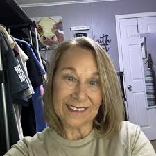 Wheelchair friendly lodging near trails?