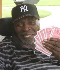 Davis, Roger 14 in trifold no borders.pmd