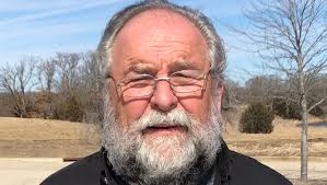 Two longtime Ixonia supervisors and newcomer will battle for two seats