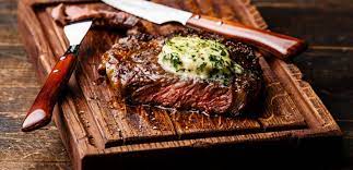The rib steak is known as ancho de bife for the entire cut, served with or without the bone, and ojo de bife for the rib eye. Gegrilltes Rib Eye Steak Mit Krauterbutter Und Whisky Pfeffer Rezept