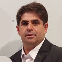 200+ "Emanuel Medeiros" profiles