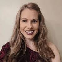 Regina Holmes's Instagram, Twitter & Facebook